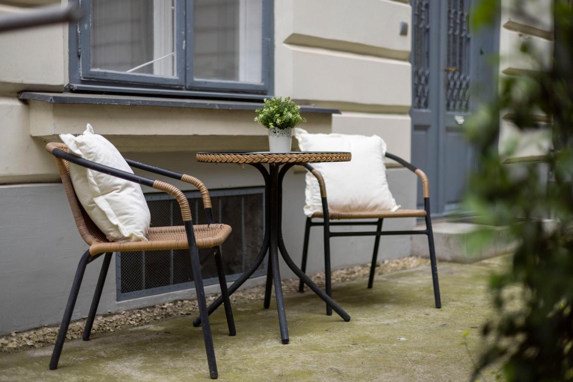 Hidden Gem With Terrace On The Andrassy Fashion Road Διαμέρισμα Βουδαπέστη Εξωτερικό φωτογραφία