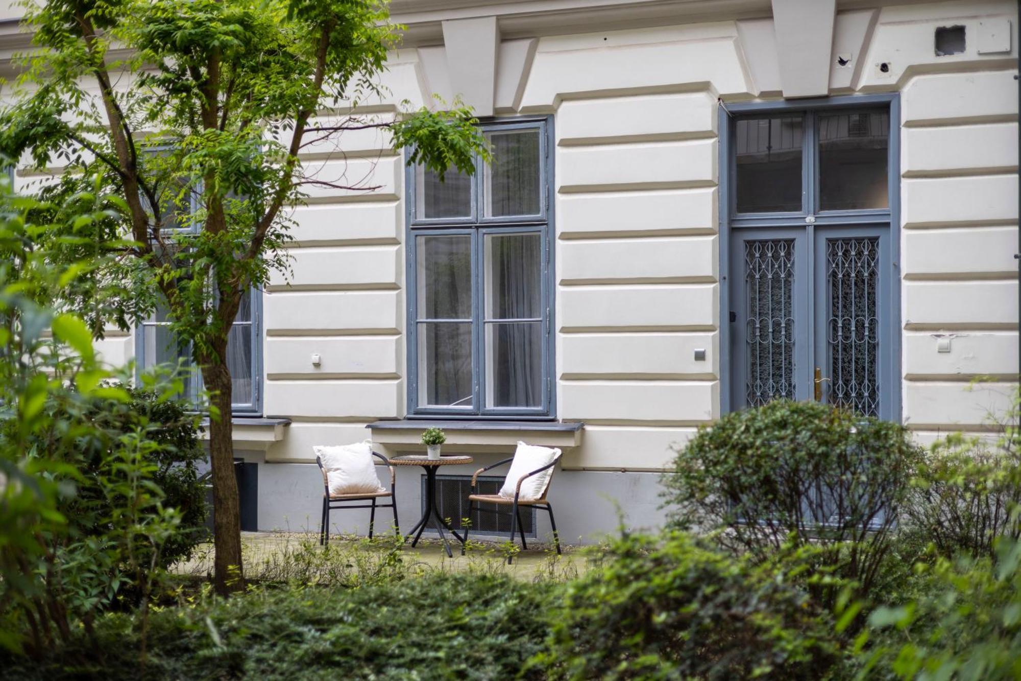 Hidden Gem With Terrace On The Andrassy Fashion Road Διαμέρισμα Βουδαπέστη Εξωτερικό φωτογραφία